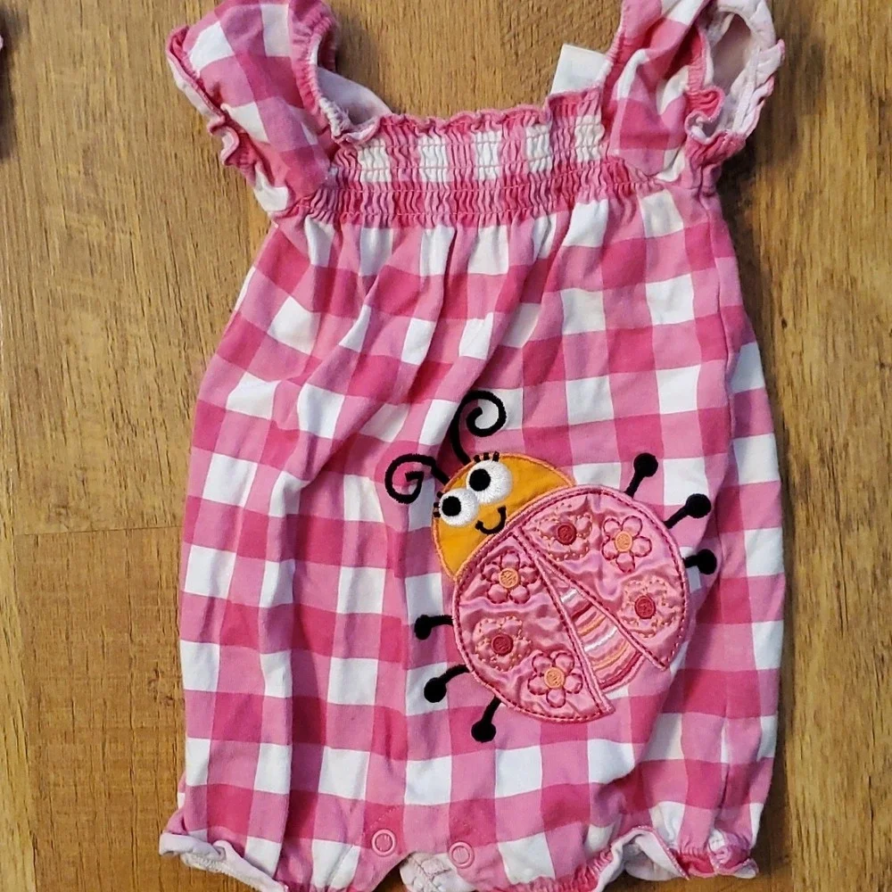 2 Ladybug Girl Outfits- Duck‎ Duck Goose Pink Onesie & Jumping Beans Romper 0-3M